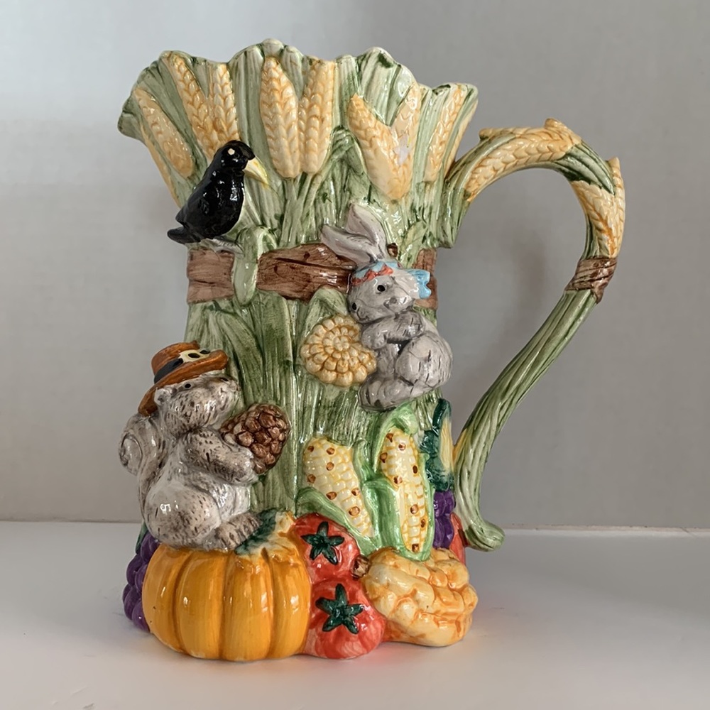 EASTER BUNNY pitcher, squirrel, crow, corn, veggies like new🐣🐣🐣🐣🐣